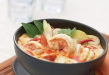 Tom Yum Goong: Spicy Thai Prawn Soup With Chili Global EAT - Tom Yum Goong: Spicy Thai Prawn Soup with Chili