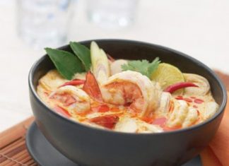 Tom Yum Goong: Spicy Thai Prawn Soup With Chili Global EAT - Tom Yum Goong: Spicy Thai Prawn Soup with Chili