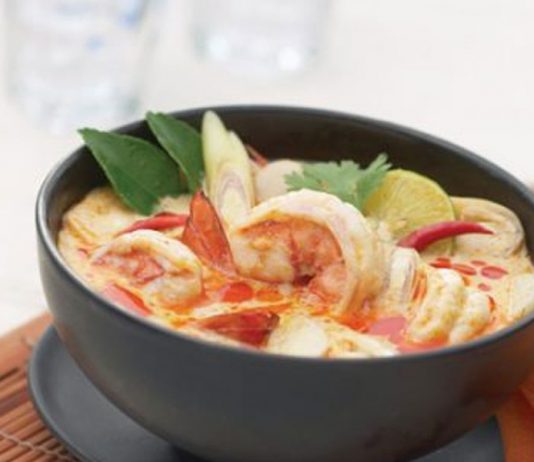 Tom Yum Goong: Spicy Thai Prawn Soup With Chili Global EAT - Tom Yum Goong: Spicy Thai Prawn Soup with Chili