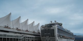 Vancouver: Canada Place Expecting 830K Cruise Passengers in 2016 Global EAT - Vancouver: Canada Place Expecting 830K Cruise Passengers in 2016
