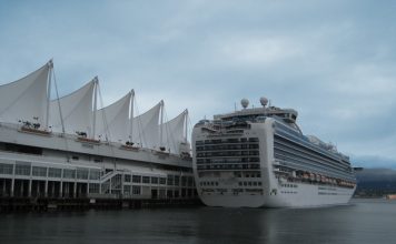 Vancouver: Canada Place Expecting 830K Cruise Passengers in 2016 Global EAT - Vancouver: Canada Place Expecting 830K Cruise Passengers in 2016