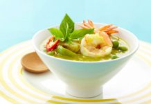 Gaeng Kiew Wan Goong: Green Thai Curry with Shrimp Global EAT - Gaeng Kiew Wan Goong