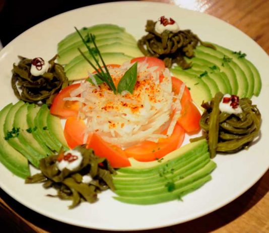 Ensalada De Nopalitos Y Jicama Global EAT - Ensalada De Nopalitos Y Jicama