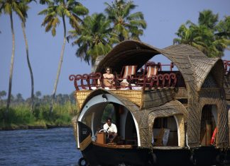 Alleppey: Cruising Asia’s Venice on Houseboat Global EAT - Alleppey: Cruising Asia's Venice on Houseboat