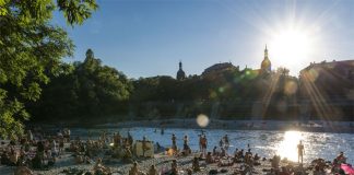 Swim to Work on the Isar: Alternative Urban Commuting Global EAT - Swim to Work on the Isar: Alternative Urban Commuting