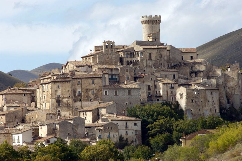 GlobalEAT - Santo Stefano di Sessanio Village in Italy offers up to €44,000 for a new lifestyle