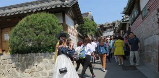 Free Transit Tours for Airport Layovers Global EAT - Free Transit Tours for Airport Layovers