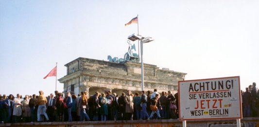 Berlin Wall: Celebrate 35 Years of Freedom with Unforgettable Events Global EAT: Berlin Wall: Celebrate 35 Years of Freedom with Unforgettable Events