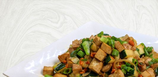 Savoury Tofu with Crunchy Zucchini: A Tasty Meatless Goodness! Global EAT - Savoury Tofu with Crunchy Zucchini: A Tasty Meatless Goodness!