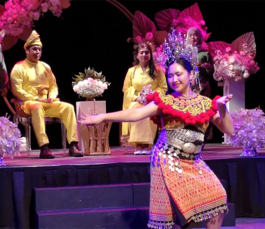 How Cultural Travel Inspires Our Fashion:  From Markets to Runways GlobalEAT - How Cultural Travel Inspires Our Fashion: From Markets to Runways